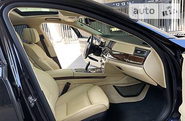 Седан BMW 7 Series 2011 в 