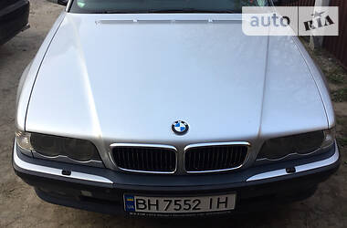 Седан BMW 7 Series 2001 в 