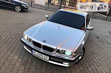 Седан BMW 7 Series 2001 в 