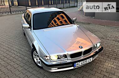 Седан BMW 7 Series 2001 в 