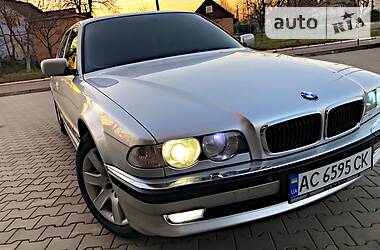 Седан BMW 7 Series 2001 в 