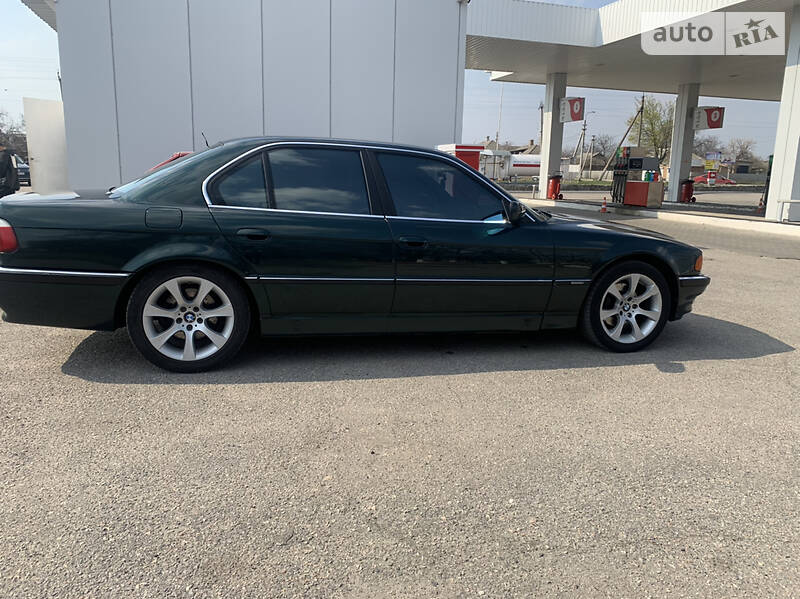 Седан BMW 7 Series 1996 в Знам'янці
