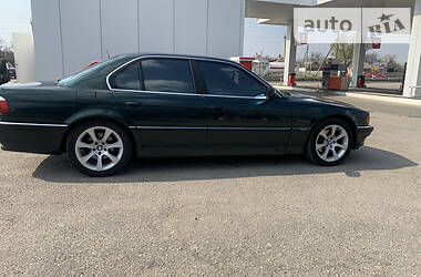 Седан BMW 7 Series 1996 в 