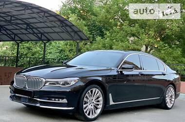 Седан BMW 7 Series 2015 в Киеве