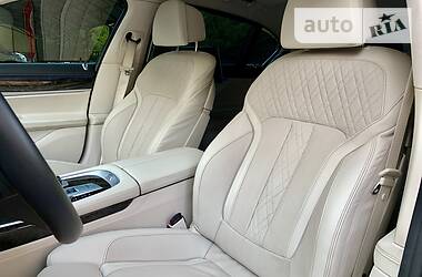 Седан BMW 7 Series 2015 в Киеве