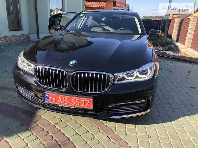 Седан BMW 7 Series 2017 в Виннице