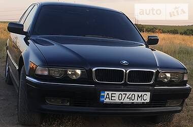 Седан BMW 7 Series 1995 в Днепре