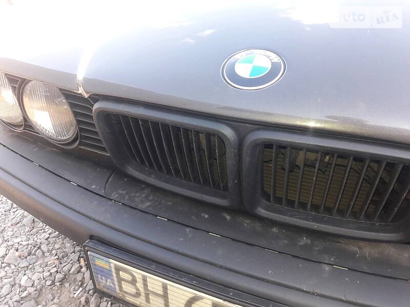Седан BMW 7 Series 1987 в Одессе