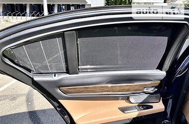Седан BMW 7 Series 2014 в 