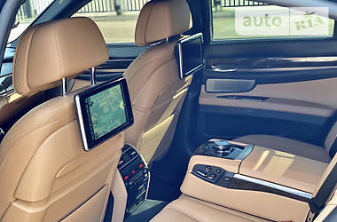 Седан BMW 7 Series 2014 в 
