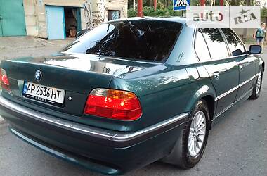 Седан BMW 7 Series 1995 в Запорожье