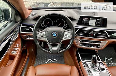 Седан BMW 7 Series 2017 в Киеве