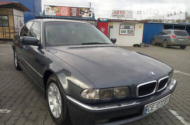 Седан BMW 7 Series 2001 в Чернівцях