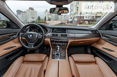 Внедорожник / Кроссовер BMW 7 Series 2013 в Киеве