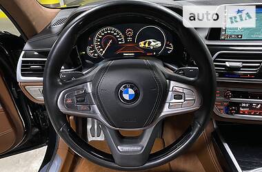 Седан BMW 7 Series 2017 в Киеве