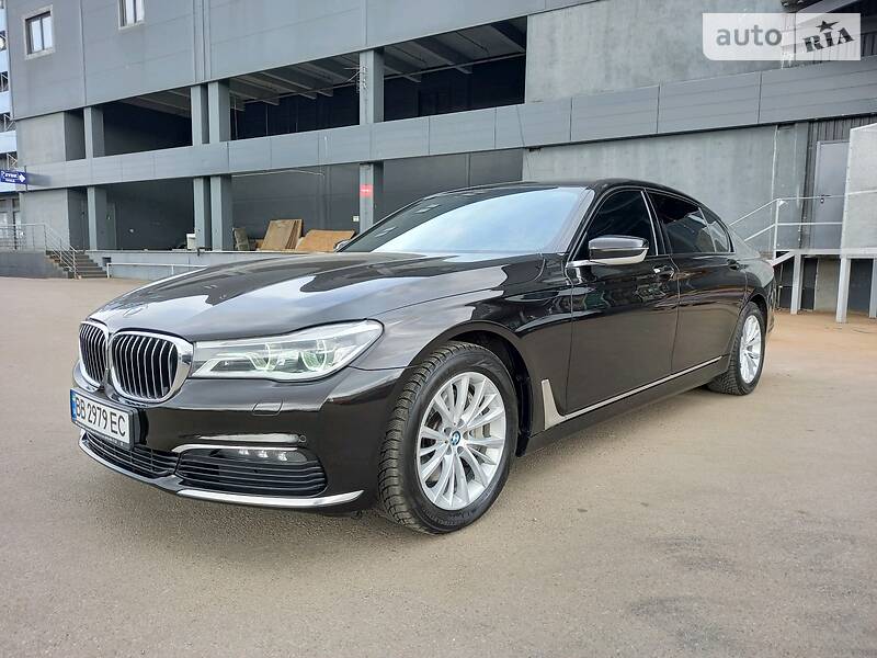 Седан BMW 7 Series 2017 в Киеве