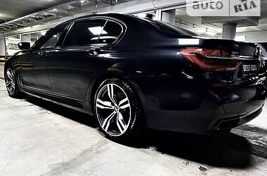 Седан BMW 7 Series 2017 в Киеве