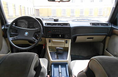 Седан BMW 7 Series 1986 в Дніпрі