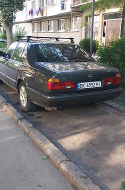 Хэтчбек BMW 7 Series 1992 в Львове