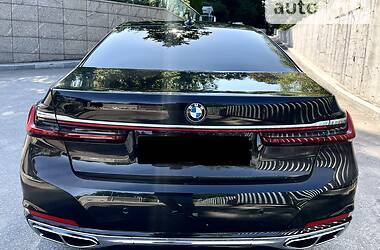 Седан BMW 7 Series 2019 в Киеве