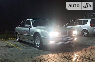 Седан BMW 7 Series 2001 в Тернополе