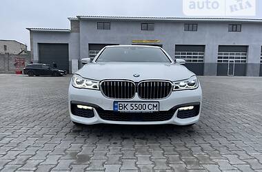 Седан BMW 7 Series 2016 в Сарнах