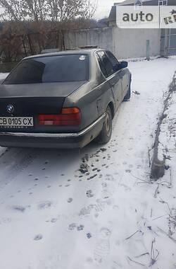 Седан BMW 7 Series 1993 в Киеве