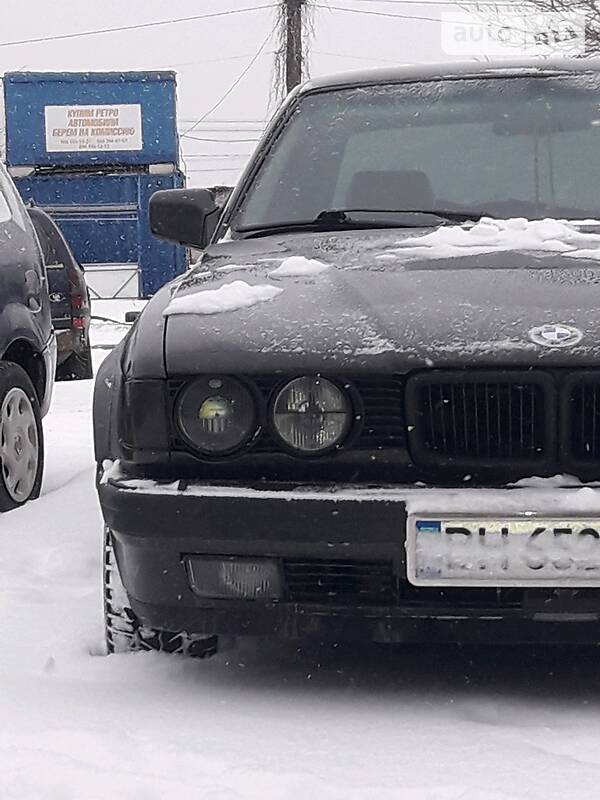 Седан BMW 7 Series 1987 в Одессе