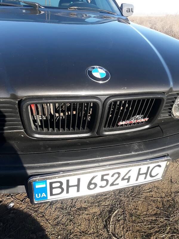 Седан BMW 7 Series 1987 в Одессе