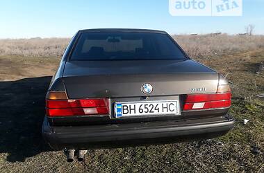 Седан BMW 7 Series 1987 в Одесі