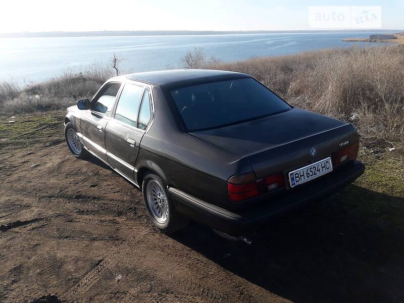 Седан BMW 7 Series 1987 в Одессе