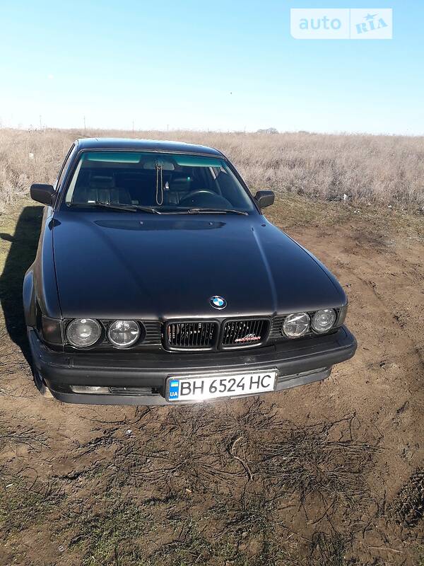 Седан BMW 7 Series 1987 в Одессе