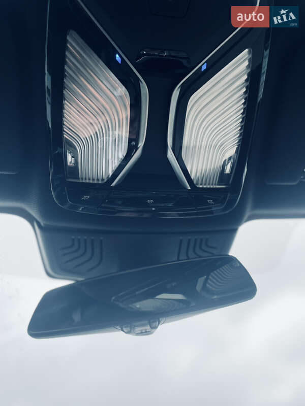 Седан BMW 7 Series 2015 в Ужгороде