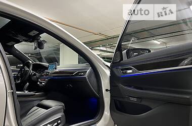 Седан BMW 7 Series 2017 в Киеве