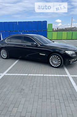 Седан BMW 7 Series 2012 в Виннице