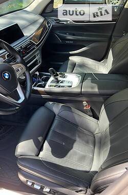 Седан BMW 7 Series 2017 в Каменец-Подольском