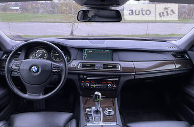 Седан BMW 7 Series 2011 в Дрогобыче