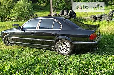 Седан BMW 7 Series 1998 в Вижнице