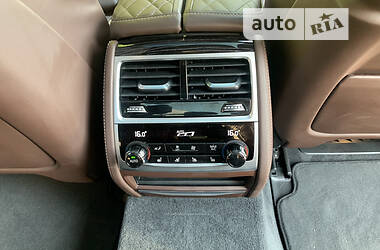 Седан BMW 7 Series 2022 в 