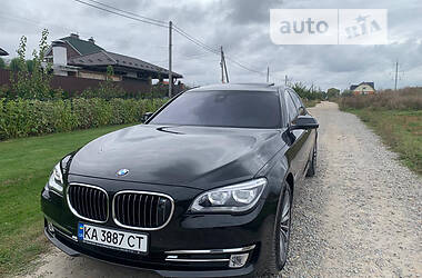 Седан BMW 7 Series 2015 в Киеве