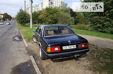 Седан BMW 7 Series 1985 в Черновцах