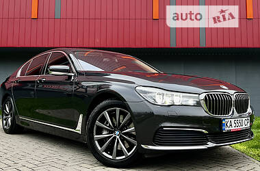 Седан BMW 7 Series 2017 в Киеве