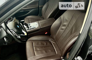 Седан BMW 7 Series 2017 в Киеве