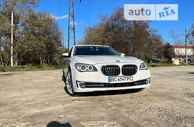 Седан BMW 7 Series 2012 в Львові