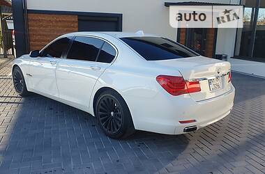 Седан BMW 7 Series 2010 в Коломые