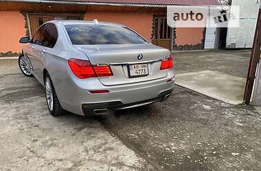 Седан BMW 7 Series 2011 в Рахове