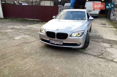 Седан BMW 7 Series 2011 в 