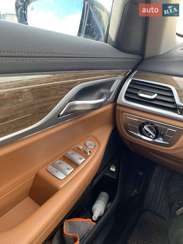 Седан BMW 7 Series 2016 в Житомире фото 9 Седан BMW 7 Series 2016 в Житомире