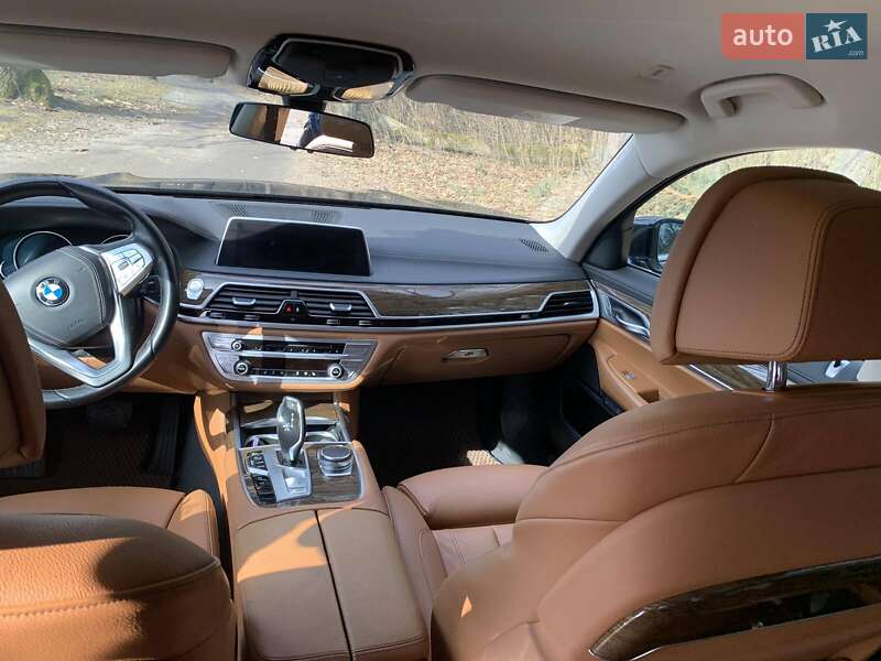 Седан BMW 7 Series 2016 в Житомире фото 26 Седан BMW 7 Series 2016 в Житомире
