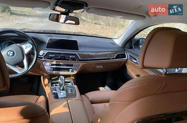 Седан BMW 7 Series 2016 в Житомирі